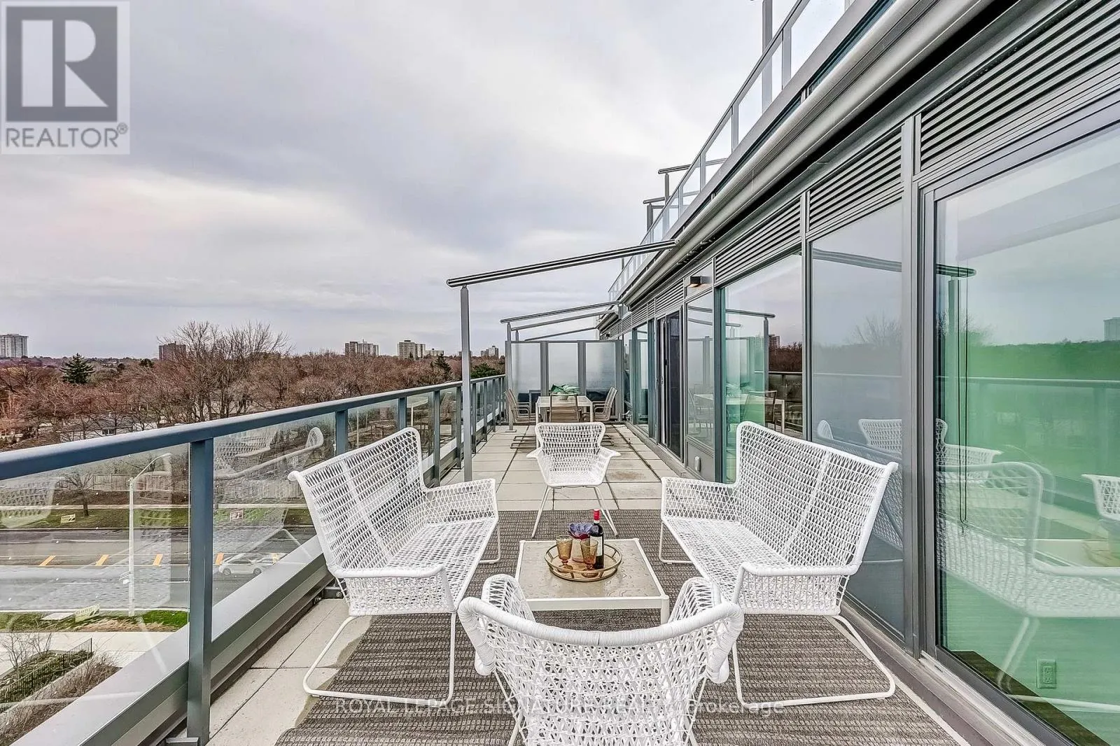 853 - 25 ADRA GRADO WAY