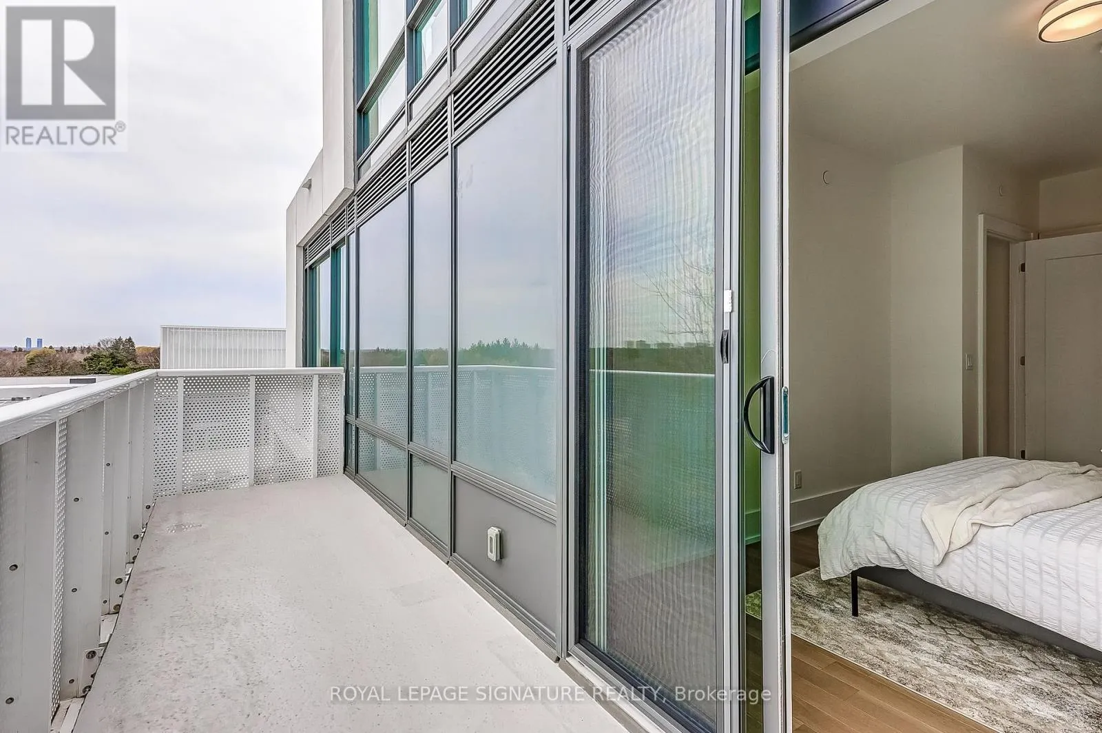 853 - 25 ADRA GRADO WAY