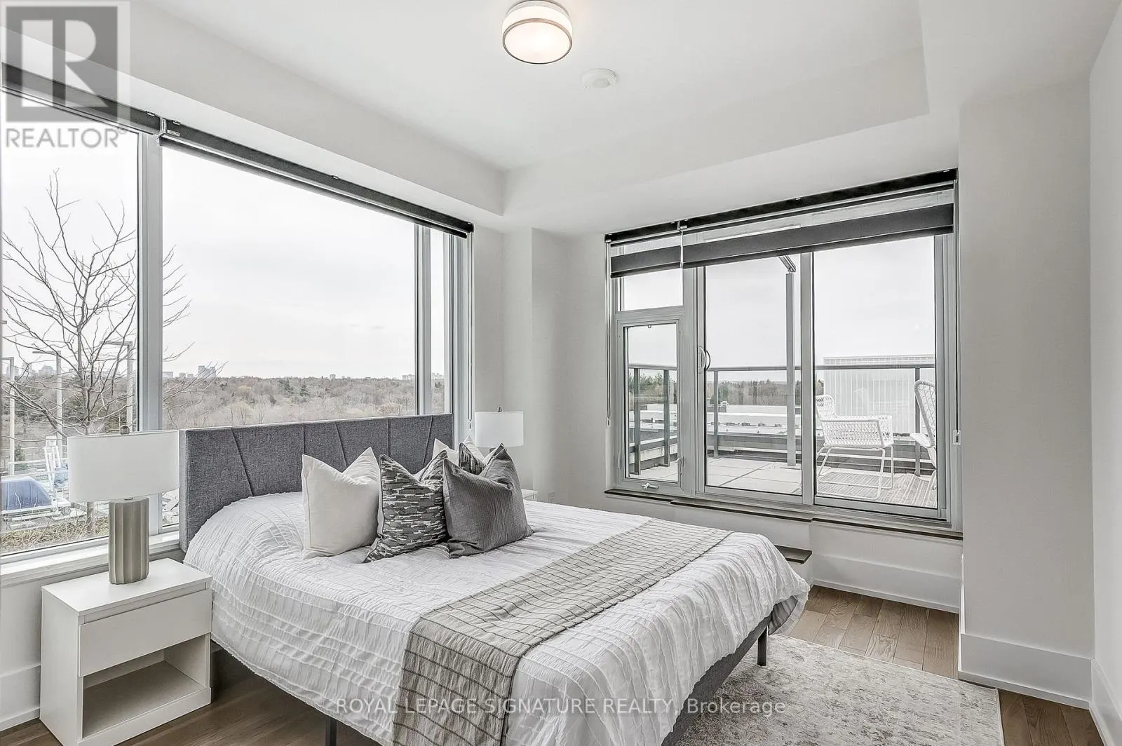 853 - 25 ADRA GRADO WAY