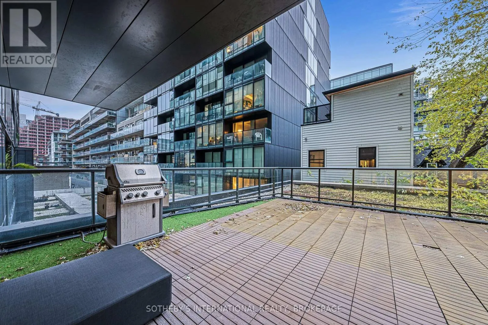 212 - 629 KING STREET W, #212