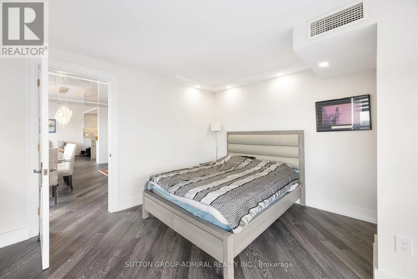 2108 - 131 BEECROFT ROAD