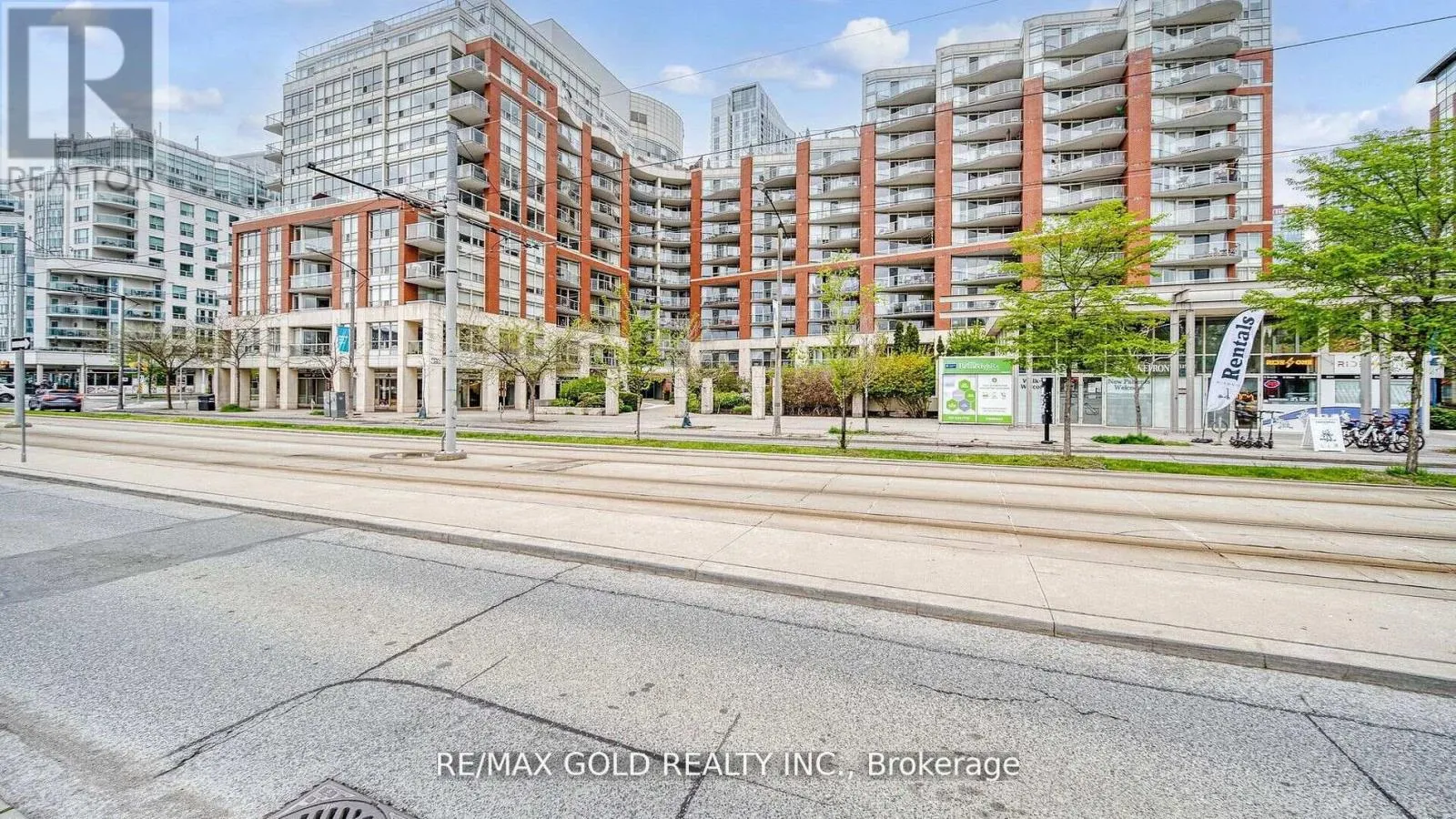 509 - 550 QUEENS QUAY W