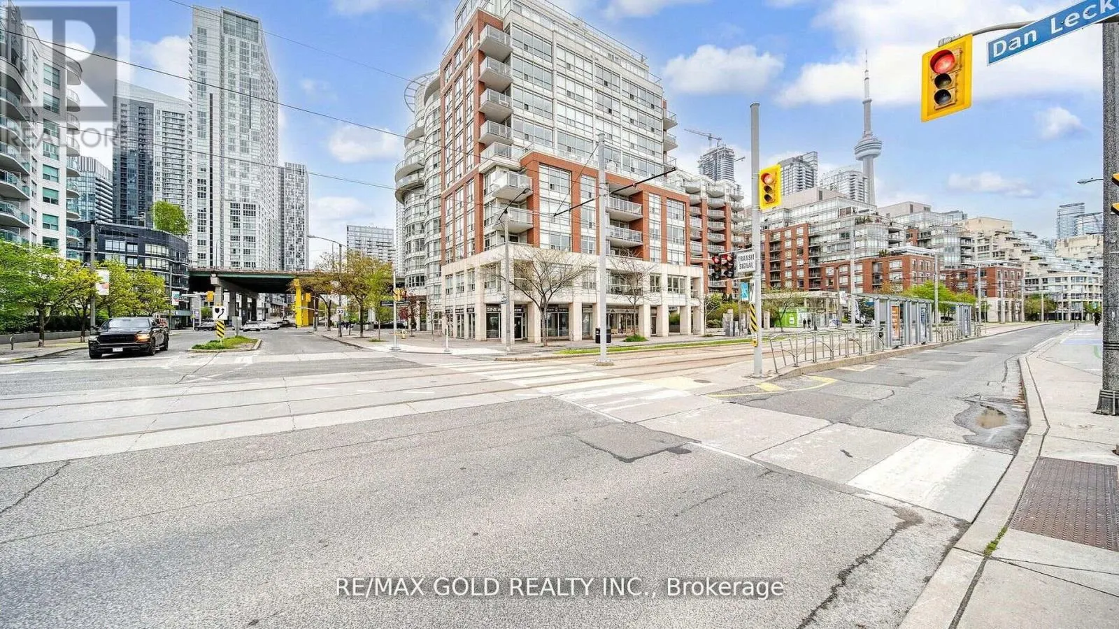 509 - 550 QUEENS QUAY W