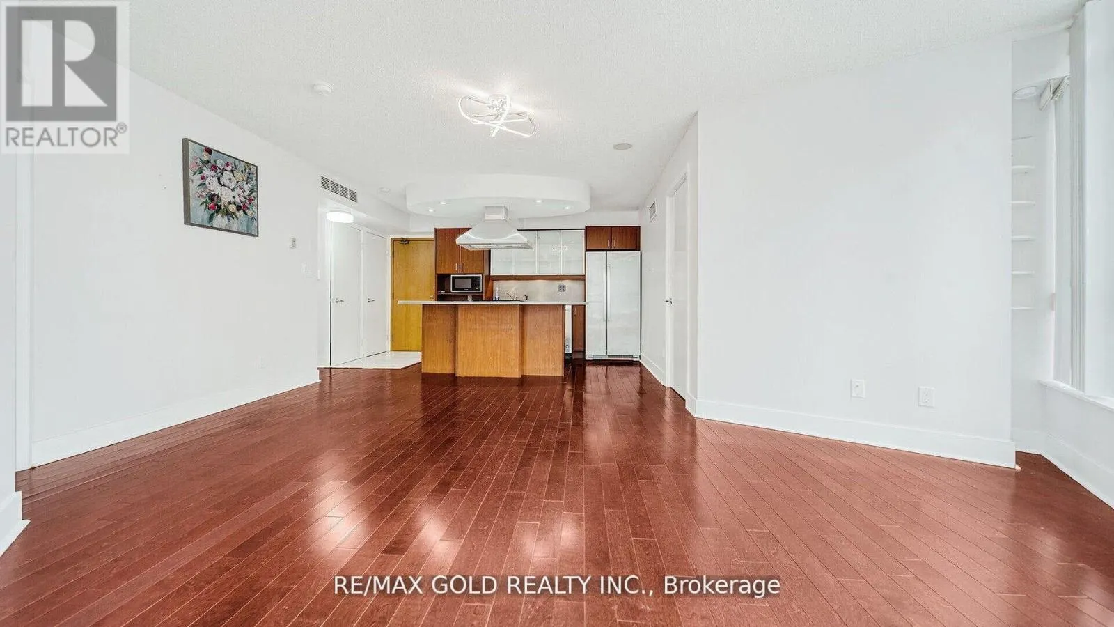 509 - 550 QUEENS QUAY W