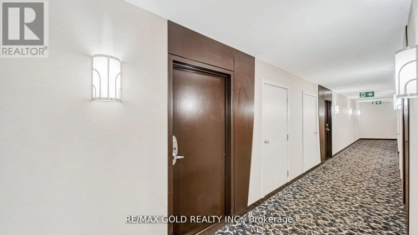 509 - 550 QUEENS QUAY W
