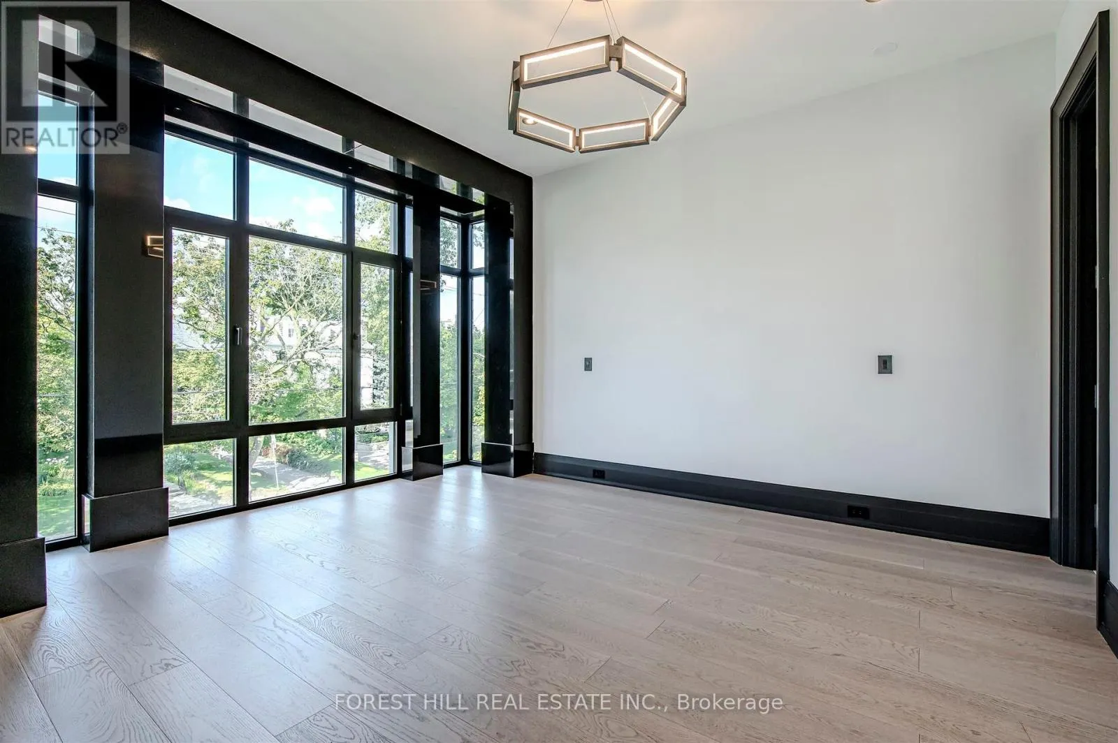 505 RUSSELL HILL ROAD