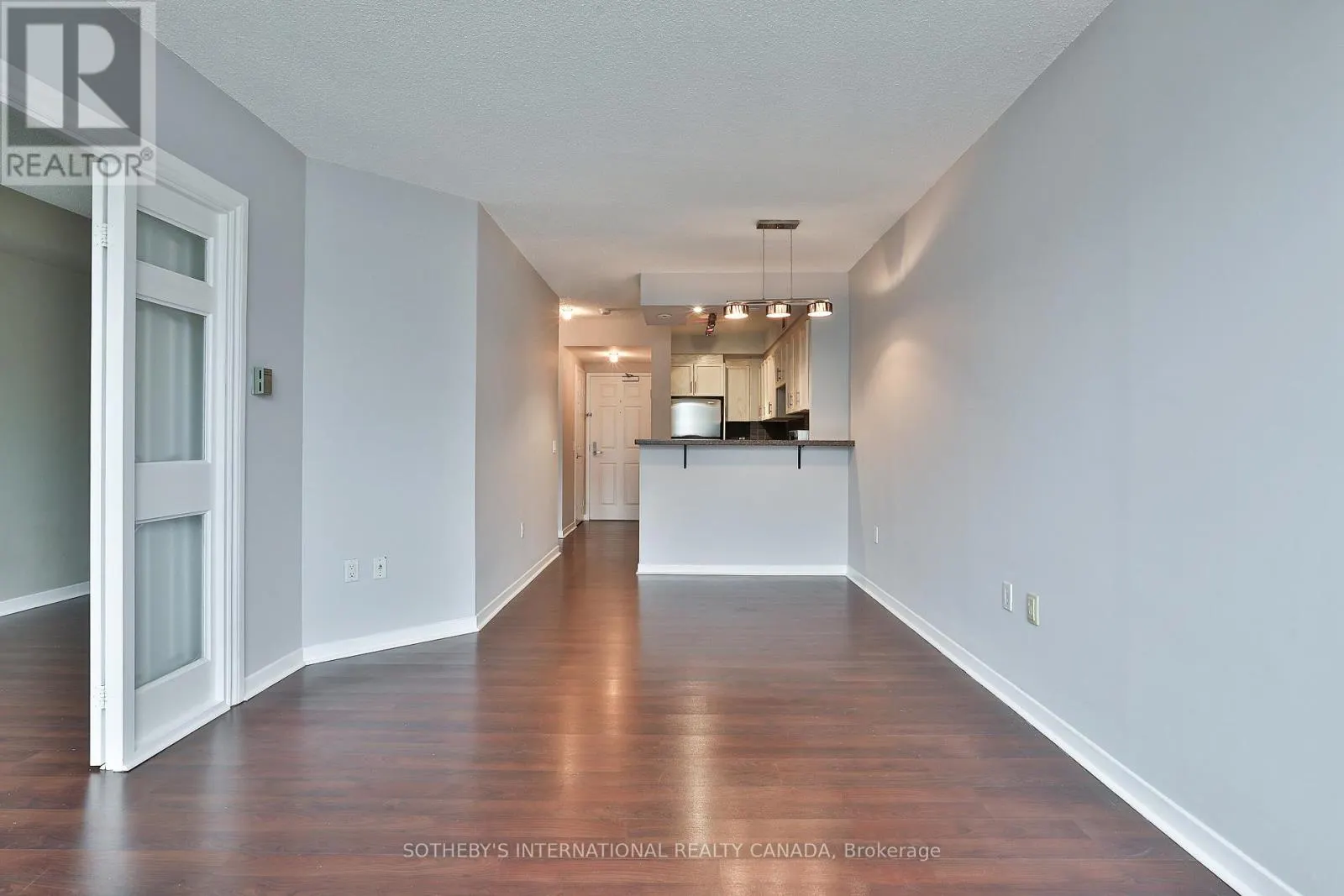 704 - 284 BLOOR STREET W