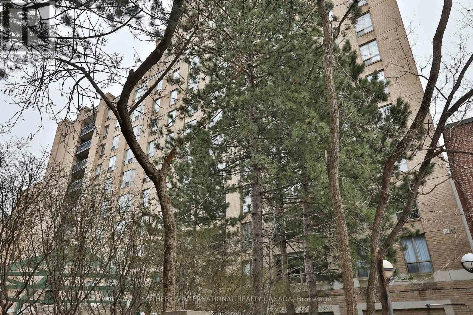 704 - 284 BLOOR STREET W
