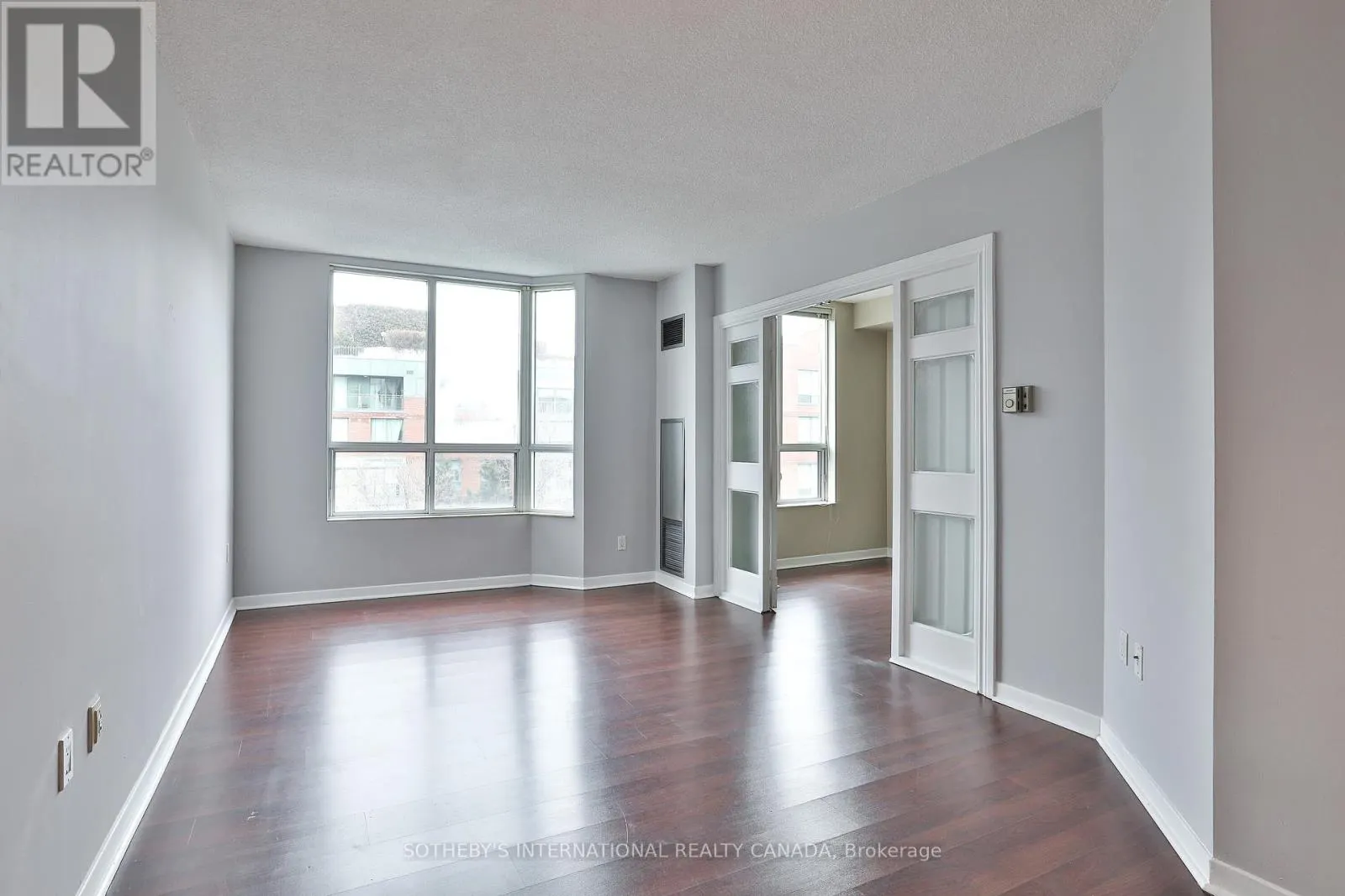 704 - 284 BLOOR STREET W