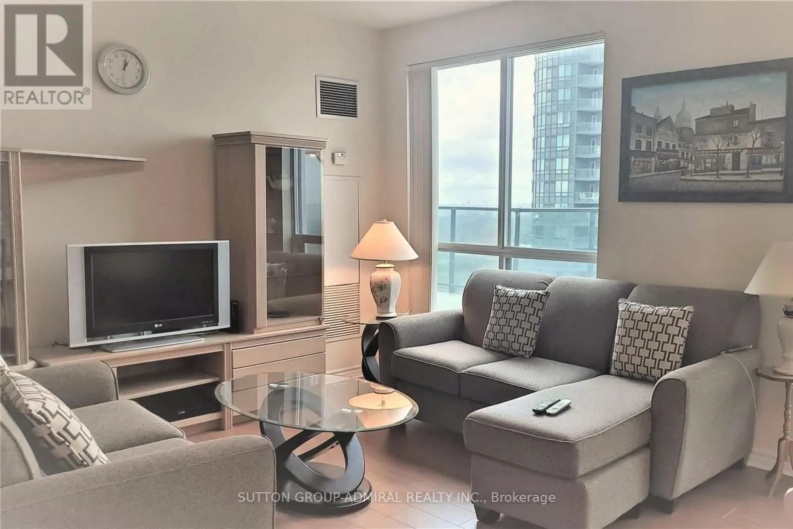 LPH07 - 7 LORRAINE DRIVE