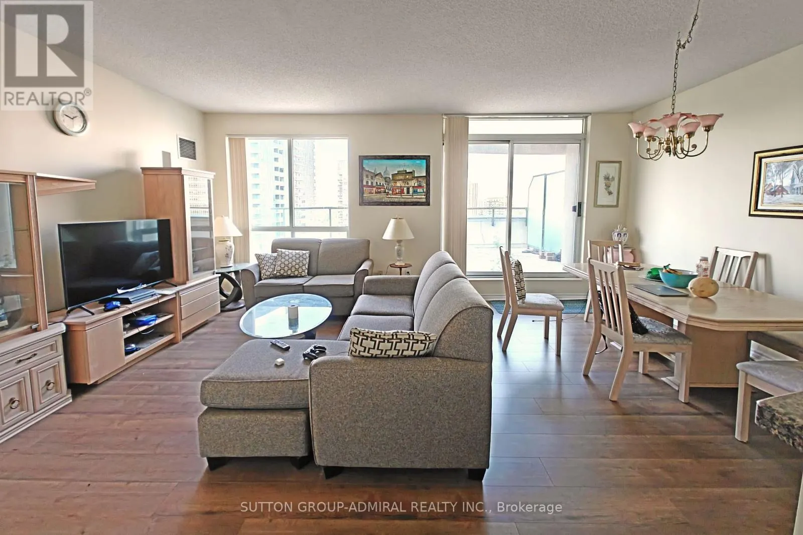 LPH07 - 7 LORRAINE DRIVE