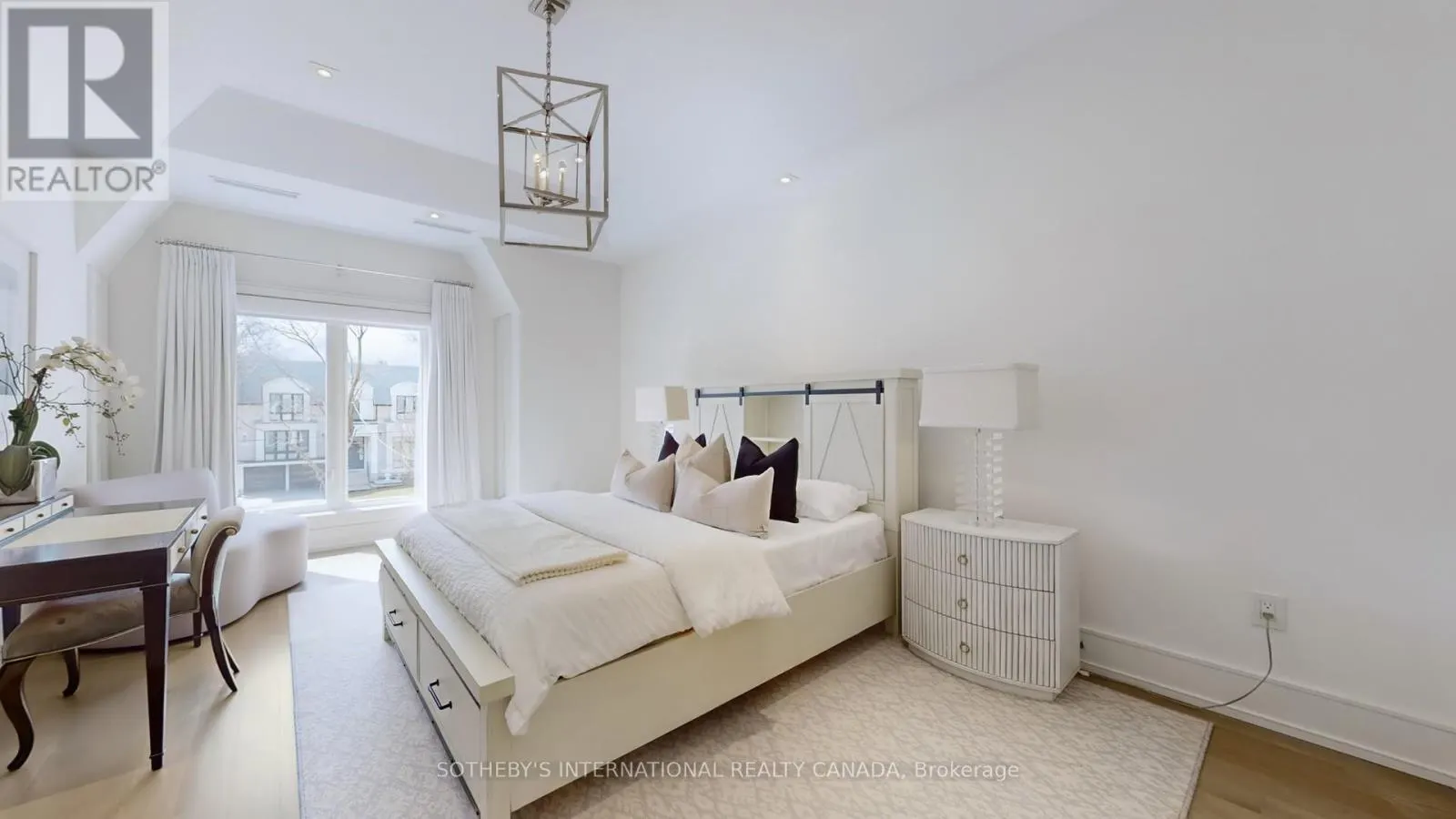 77 BANNATYNE DRIVE