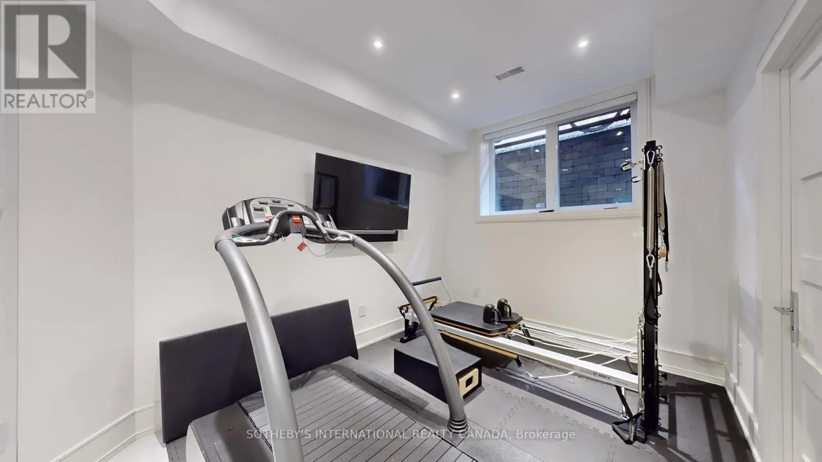 77 BANNATYNE DRIVE