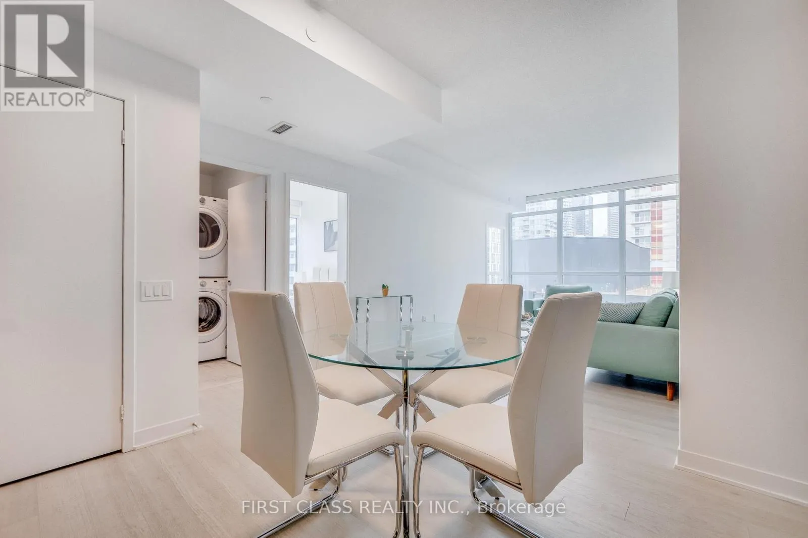 1106 - 80 QUEENS WHARF ROAD