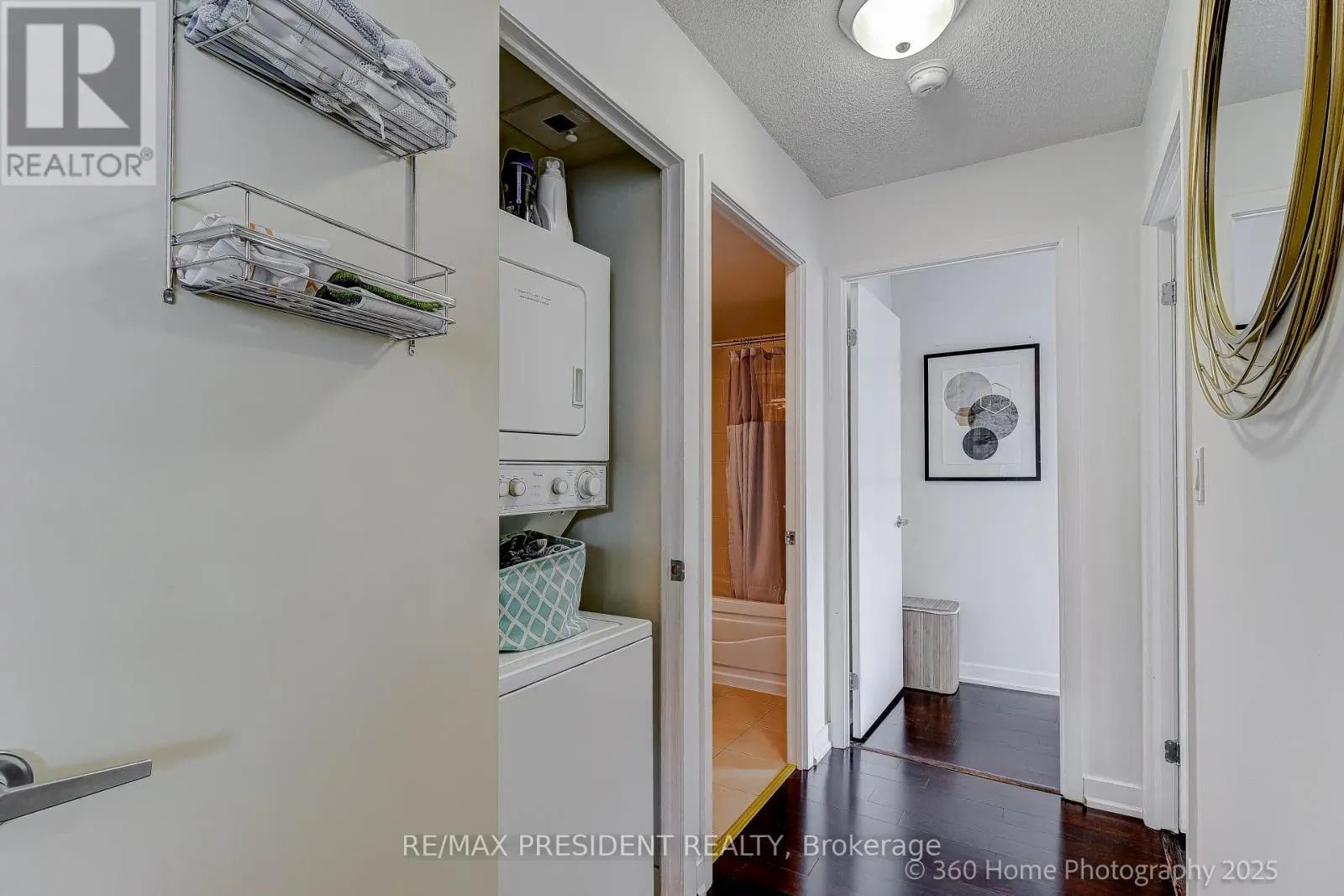 3608 - 81 NAVY WHARF COURT