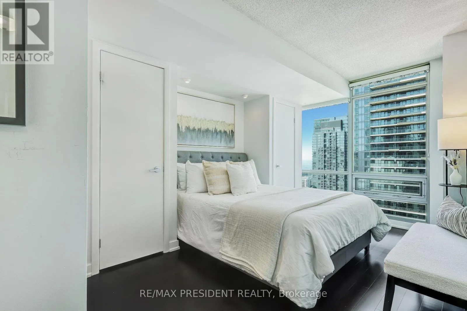 3608 - 81 NAVY WHARF COURT