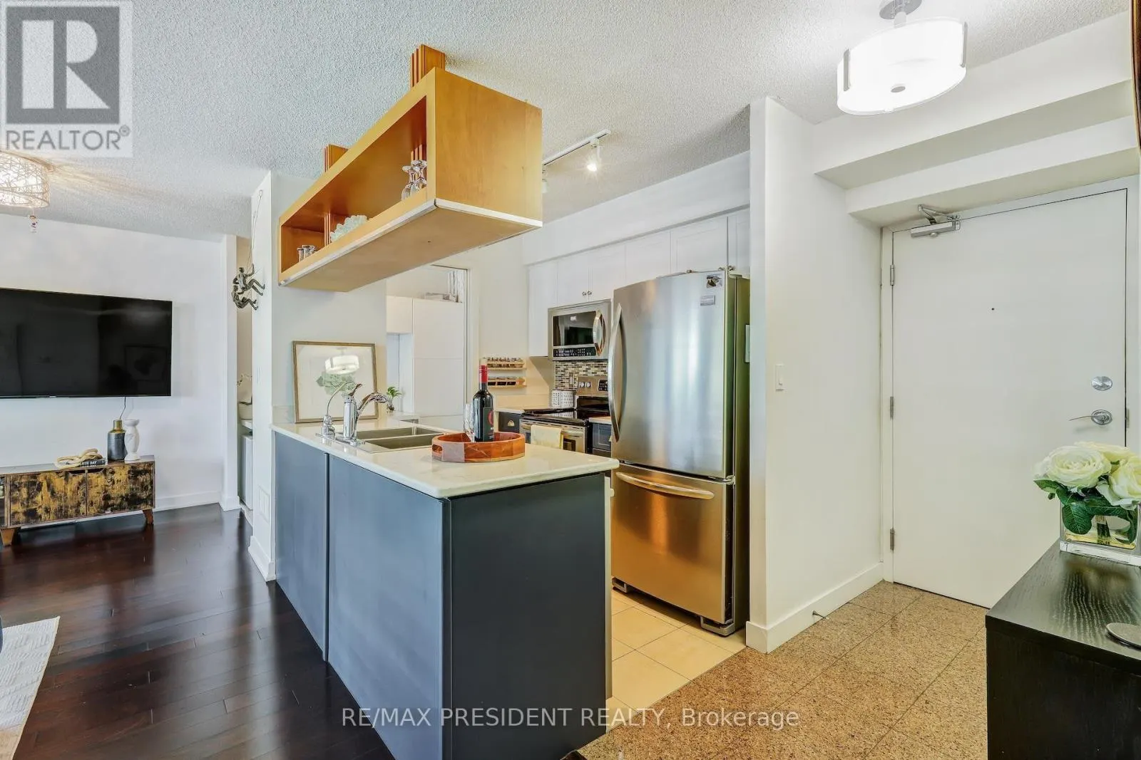3608 - 81 NAVY WHARF COURT