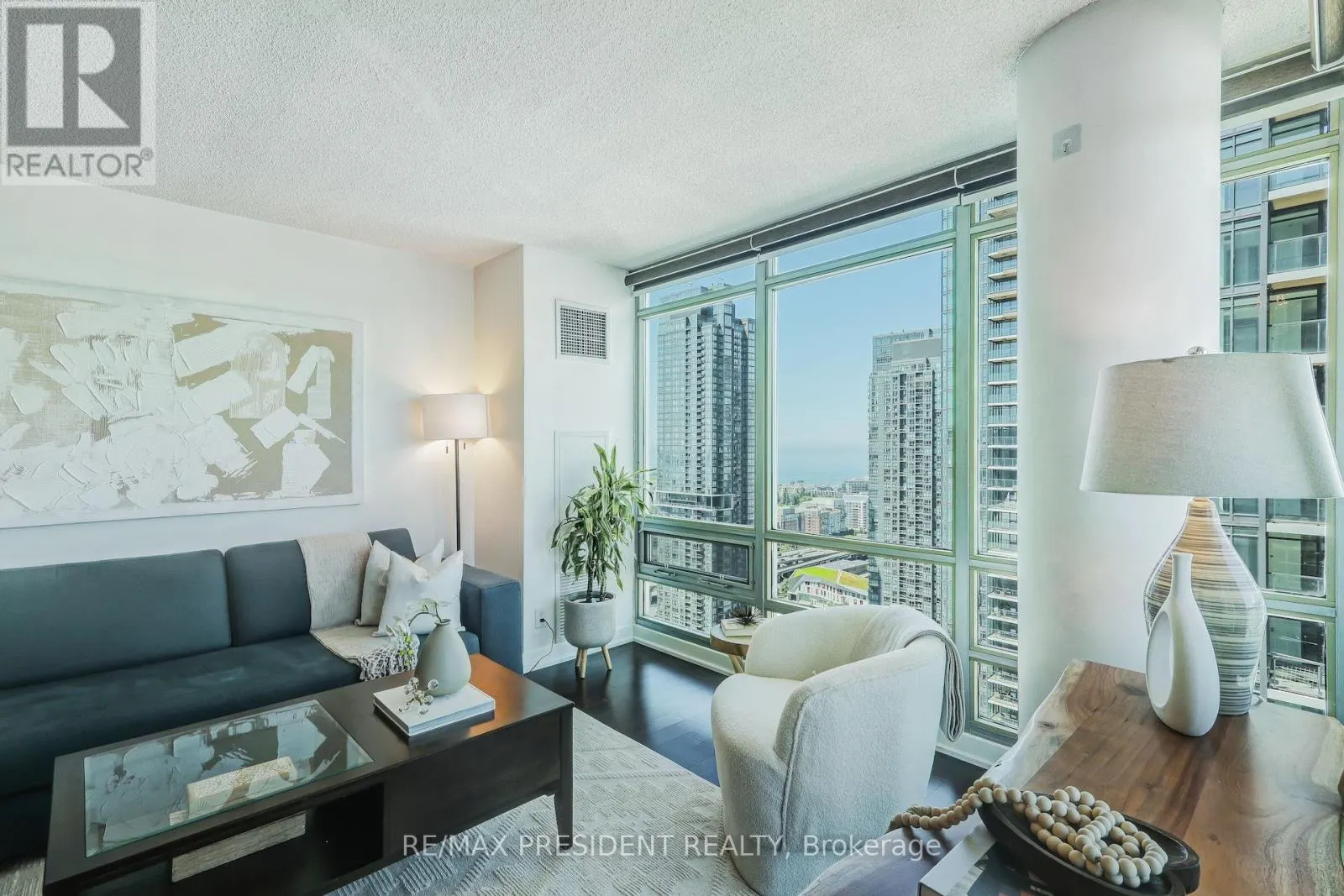 3608 - 81 NAVY WHARF COURT