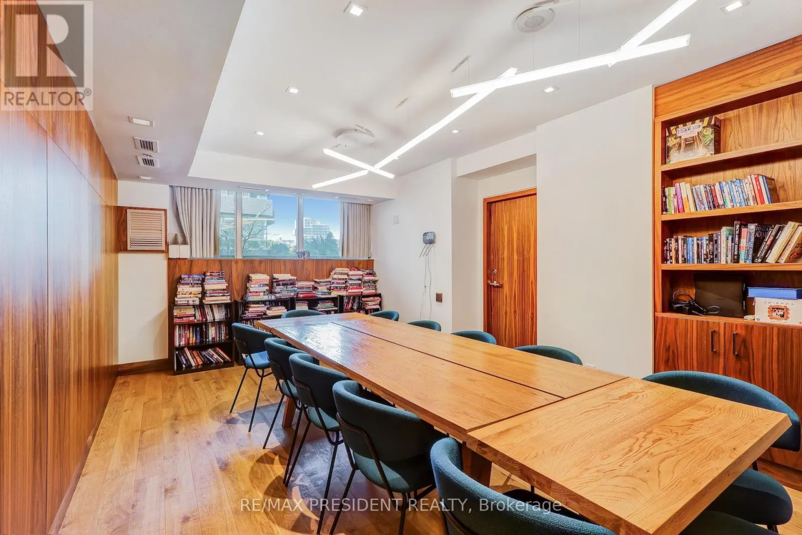3608 - 81 NAVY WHARF COURT