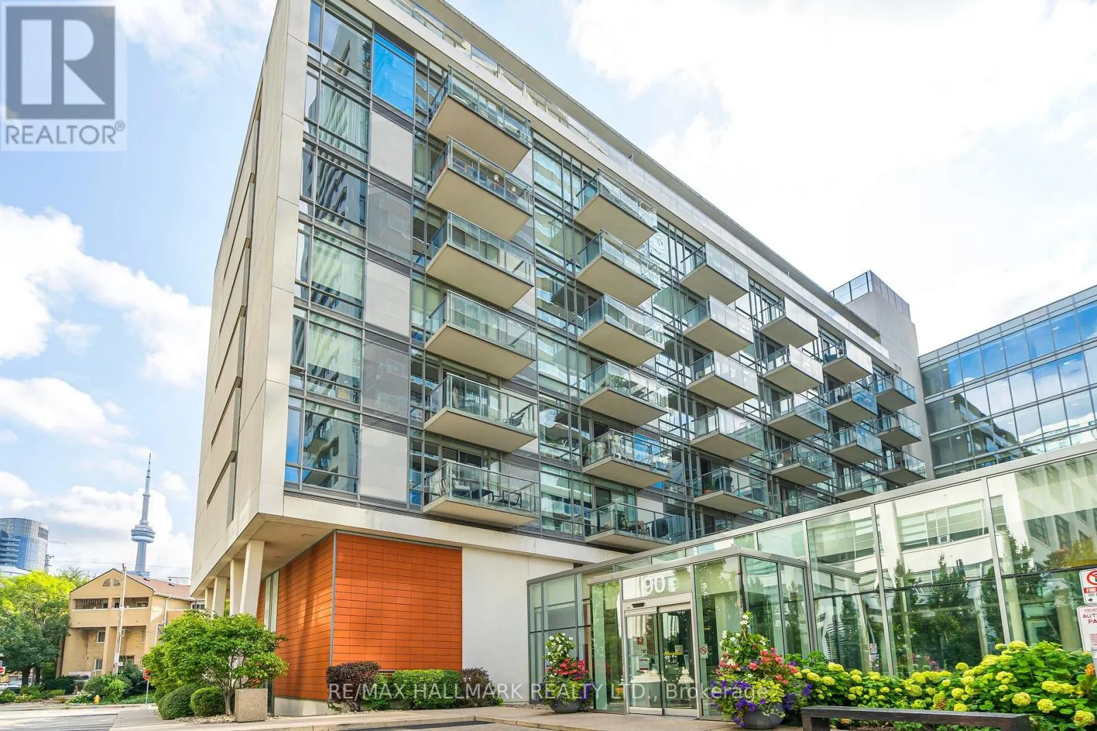 919 - 90 STADIUM ROAD