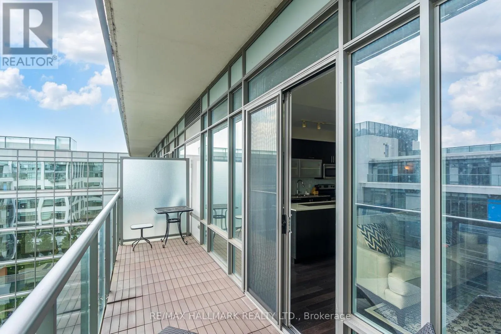 919 - 90 STADIUM ROAD