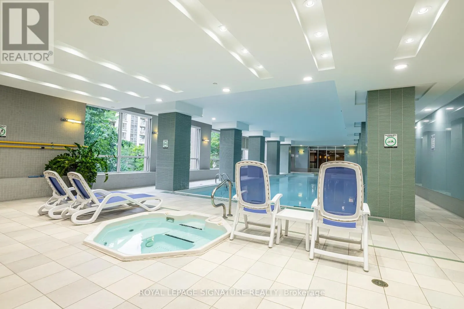 1806 - 10 NORTHTOWN WAY