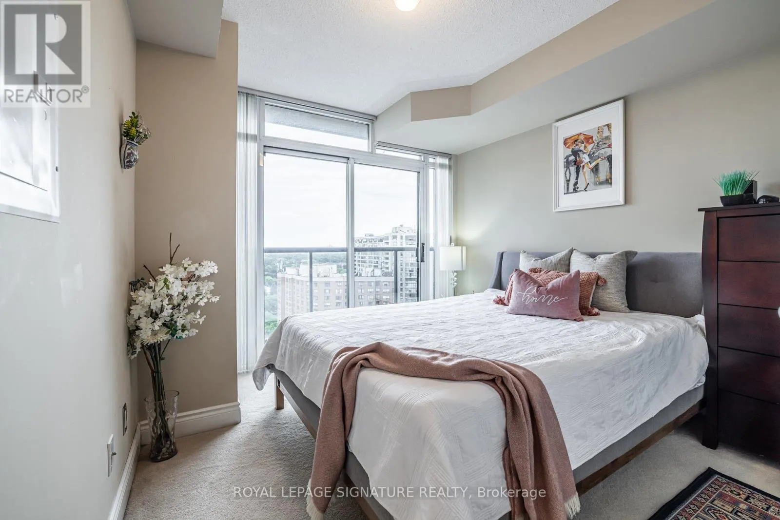 1806 - 10 NORTHTOWN WAY