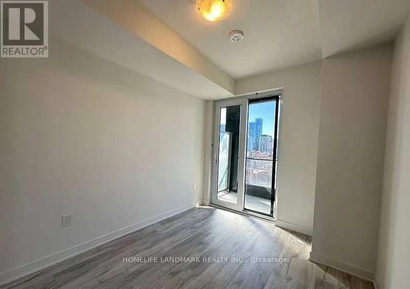 1465 W - 135 LOWER SHERBOURNE STREET