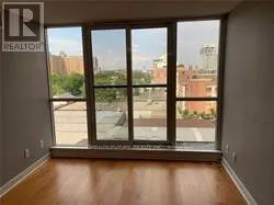 716 - 320 RICHMOND STREET E
