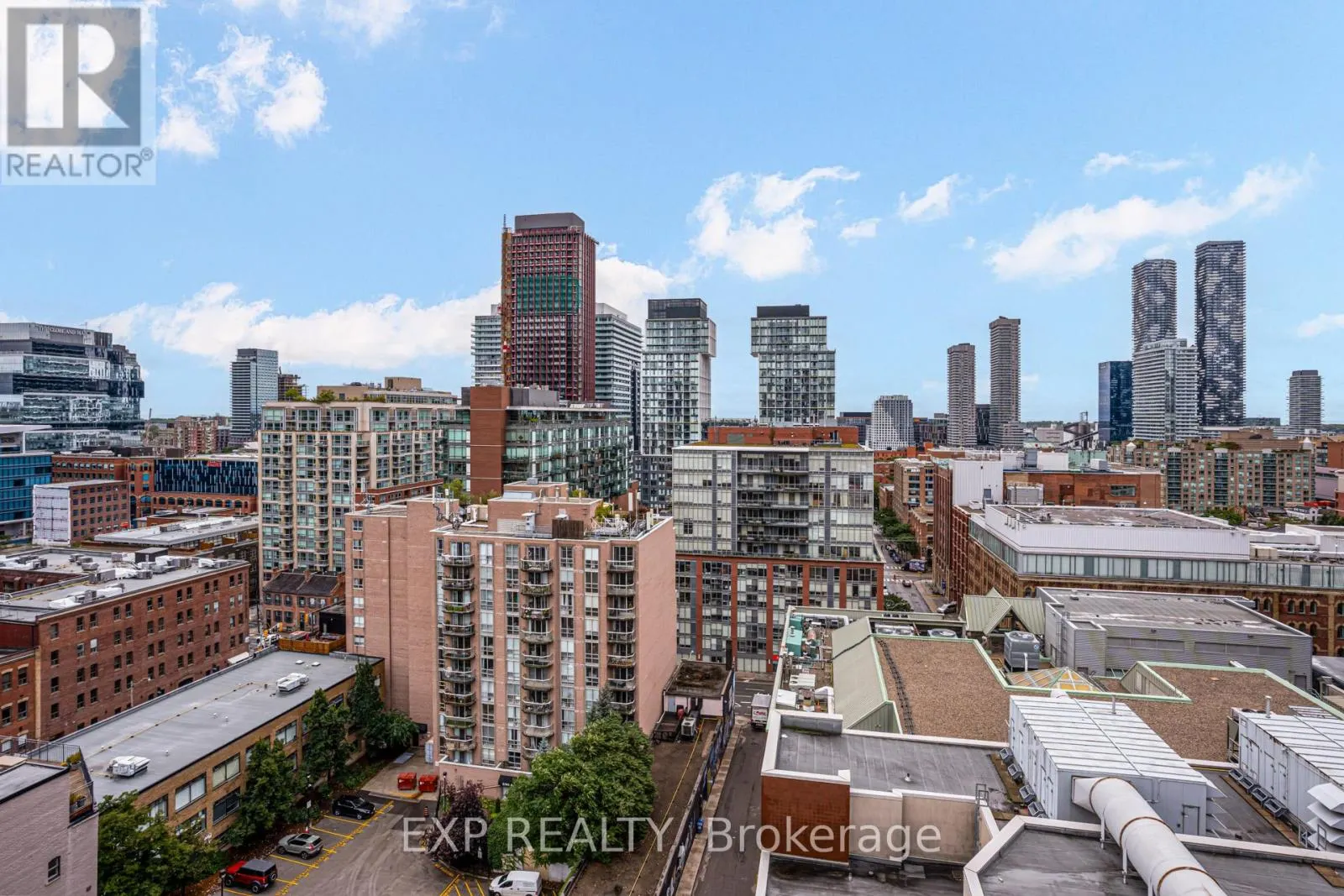 PH14 - 255 RICHMOND STREET E