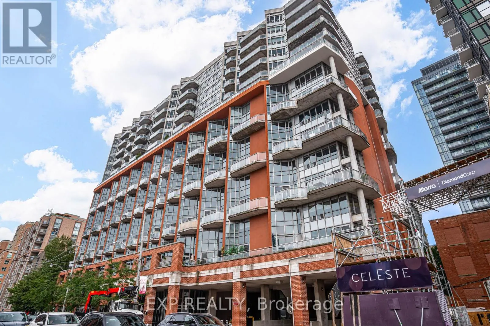 PH14 - 255 RICHMOND STREET E