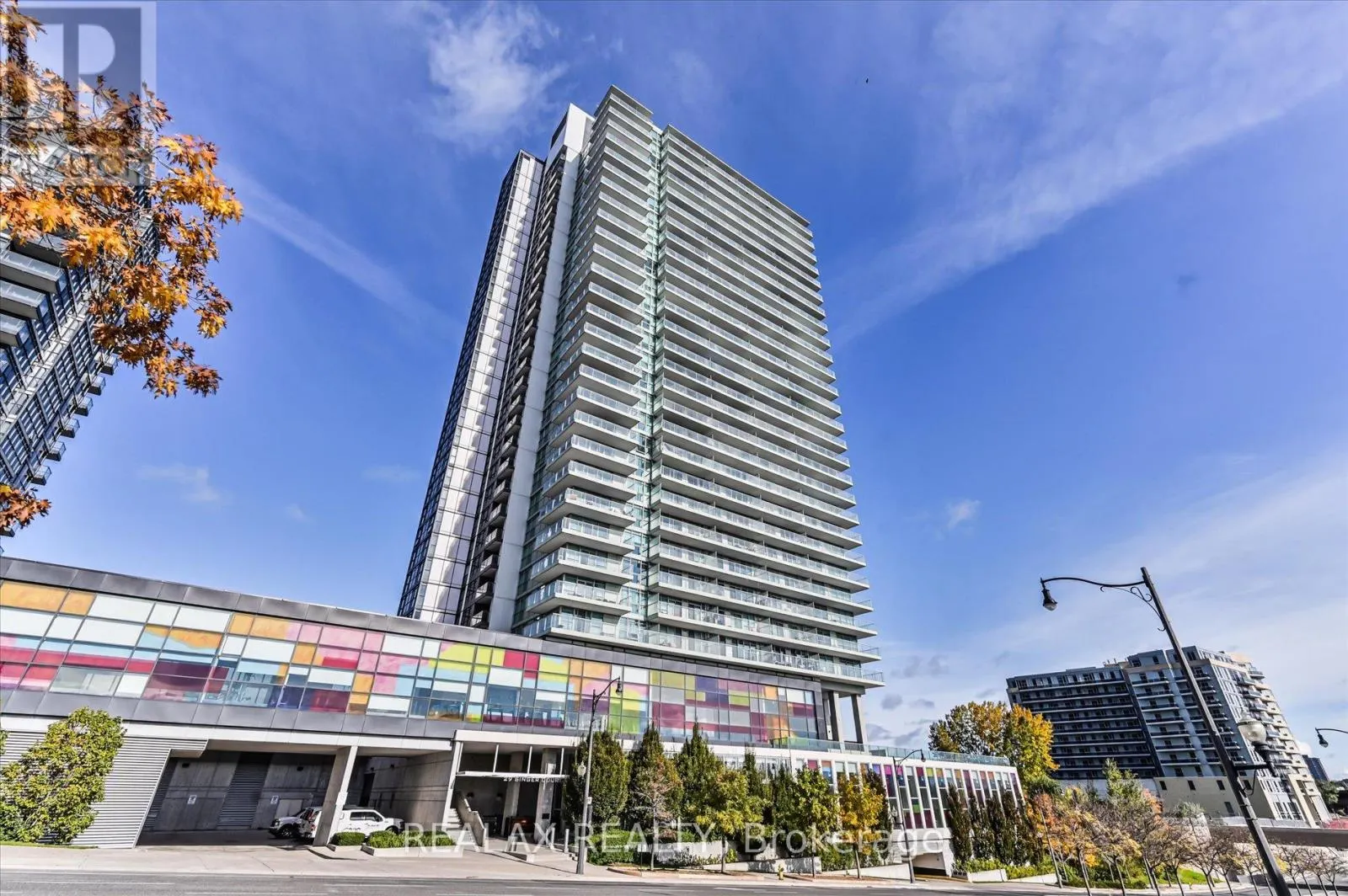 1706 - 29 SINGER COURT