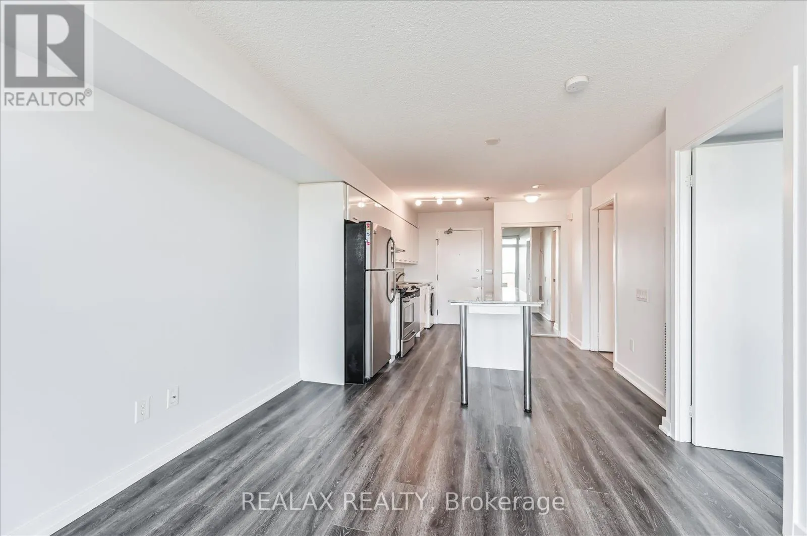 1706 - 29 SINGER COURT