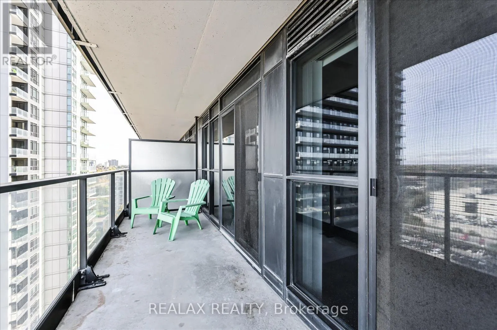 1706 - 29 SINGER COURT