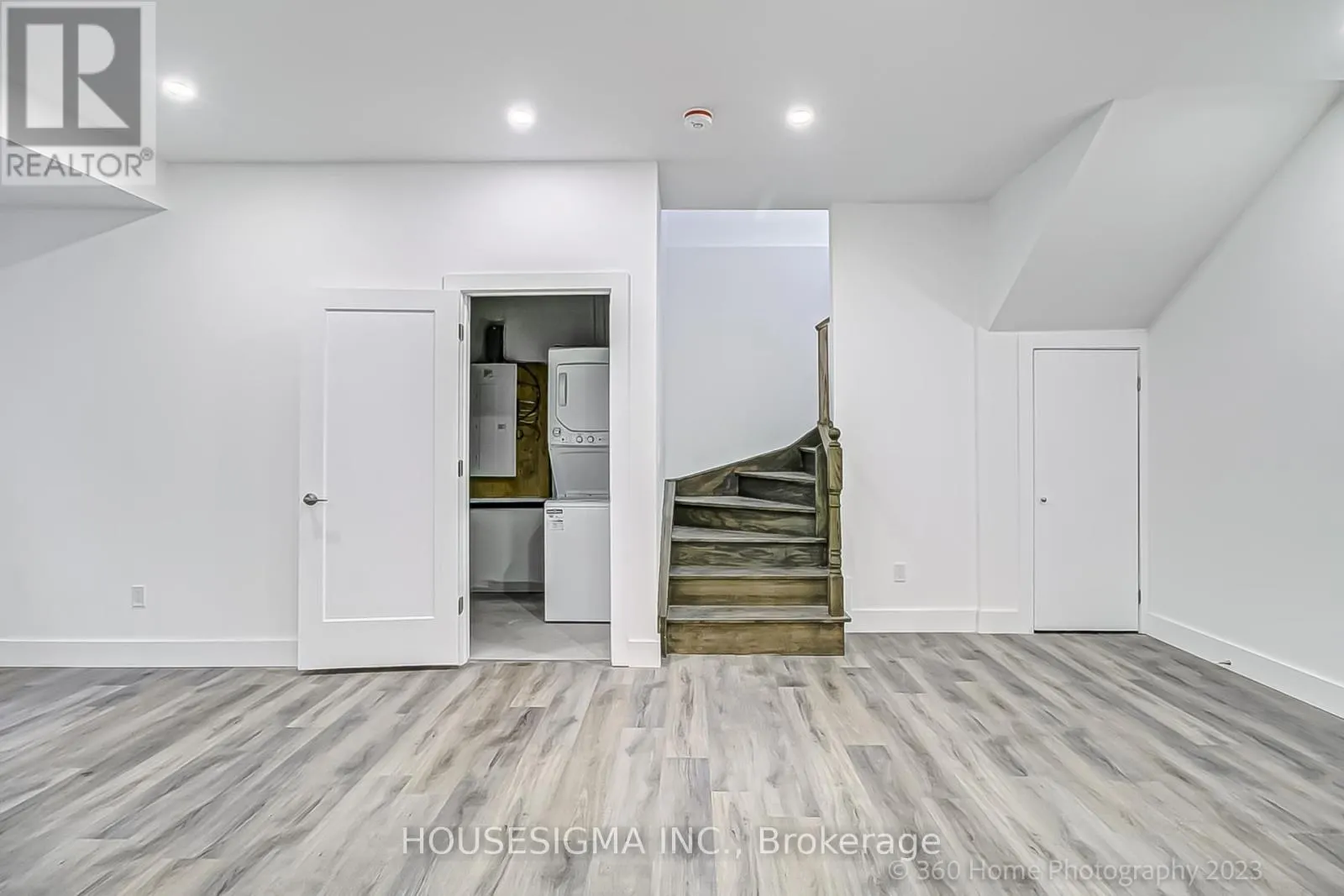 LANEWAY - 104 PEMBROKE STREET