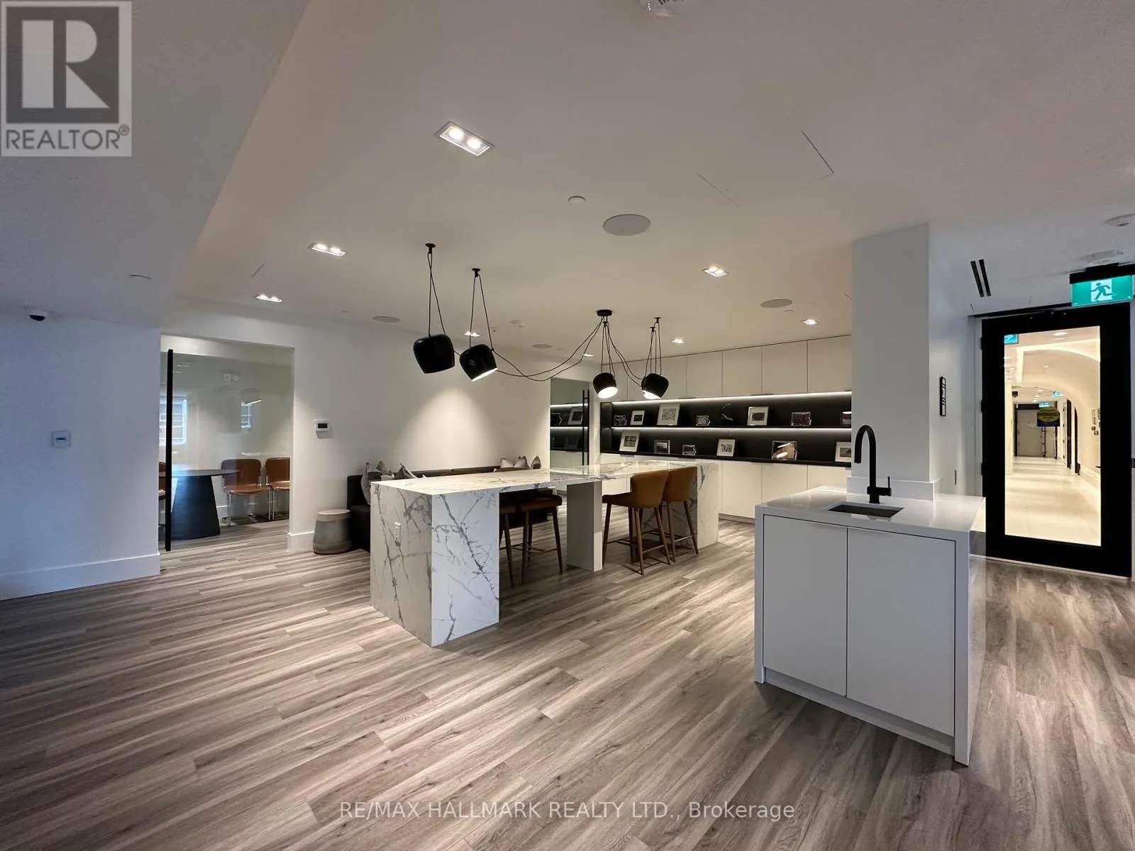 312 - 115 DENISON AVENUE