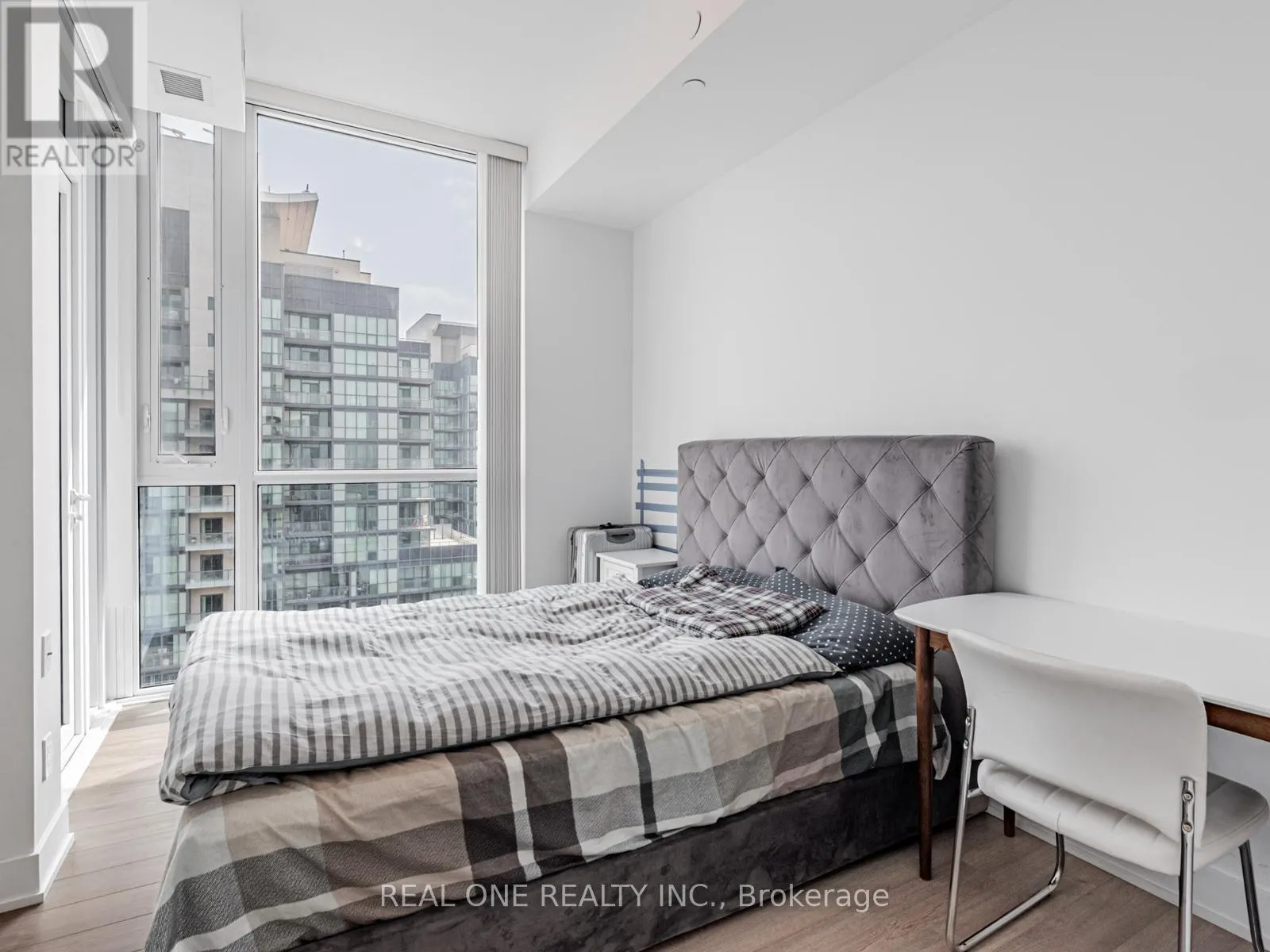 3405 - 5180 YONGE STREET