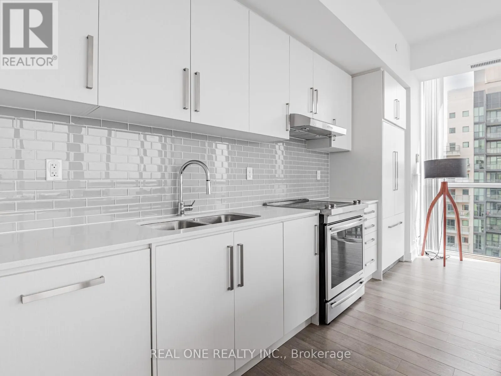 3405 - 5180 YONGE STREET