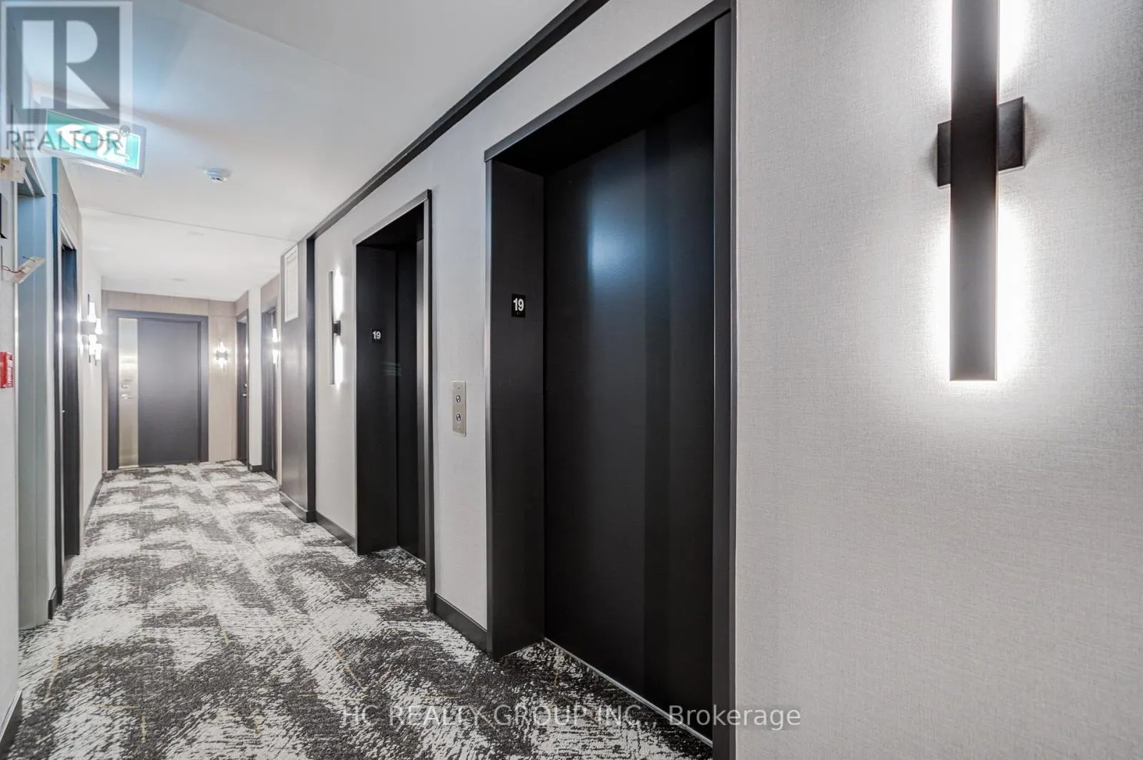 503 - 30 CANTERBURY PLACE