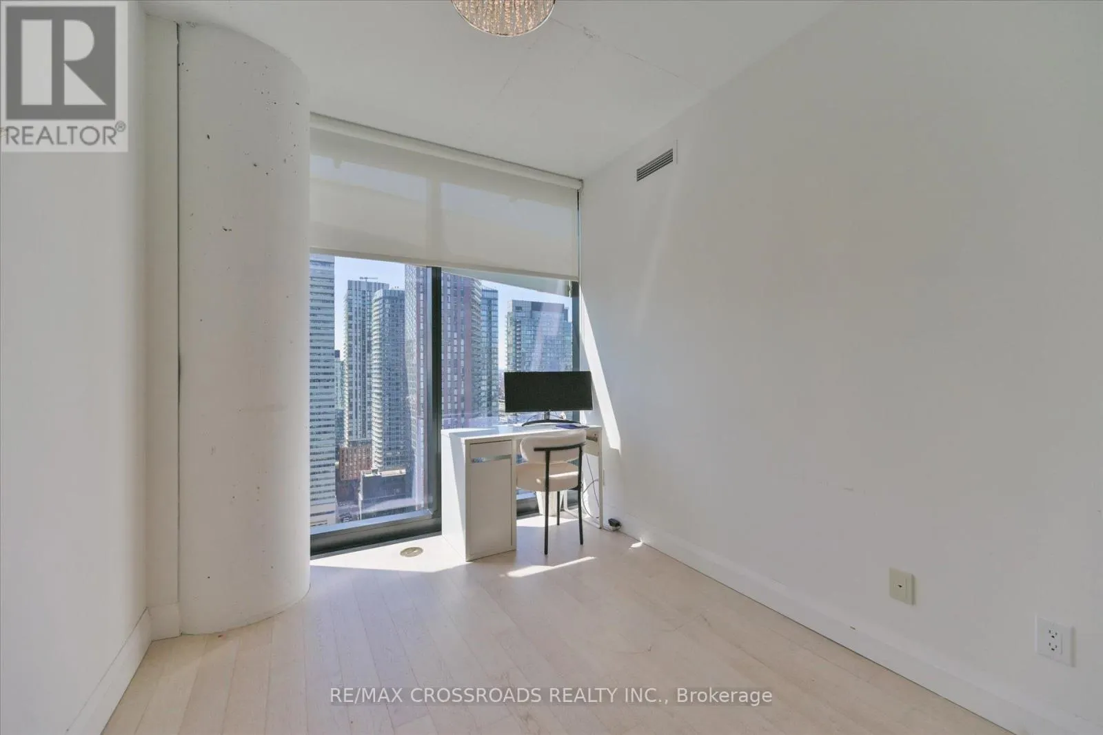 3006 - 224 KING STREET W
