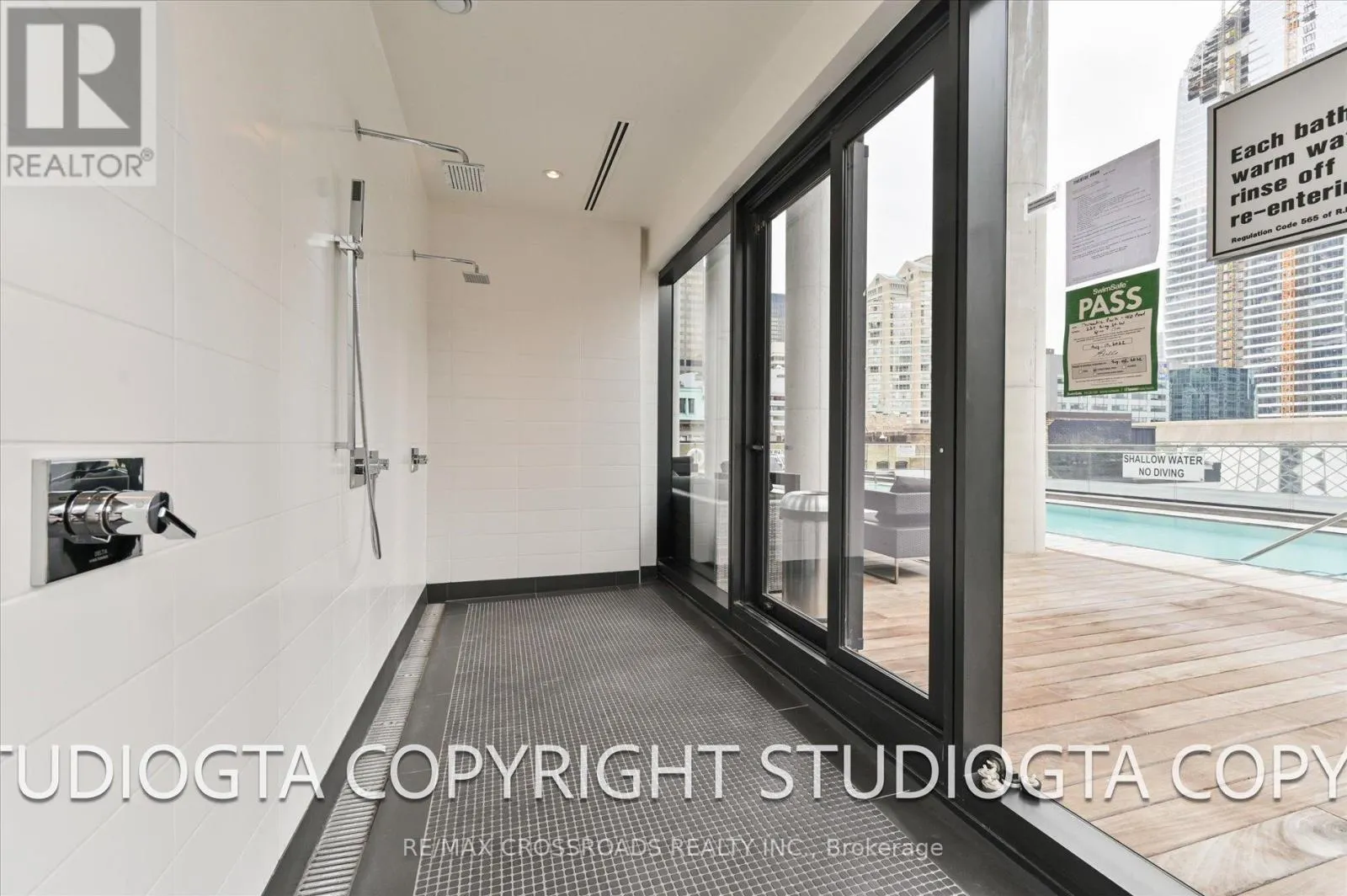 3006 - 224 KING STREET W