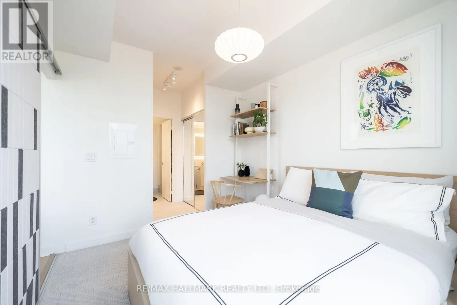 1314 - 320 RICHMOND STREET E