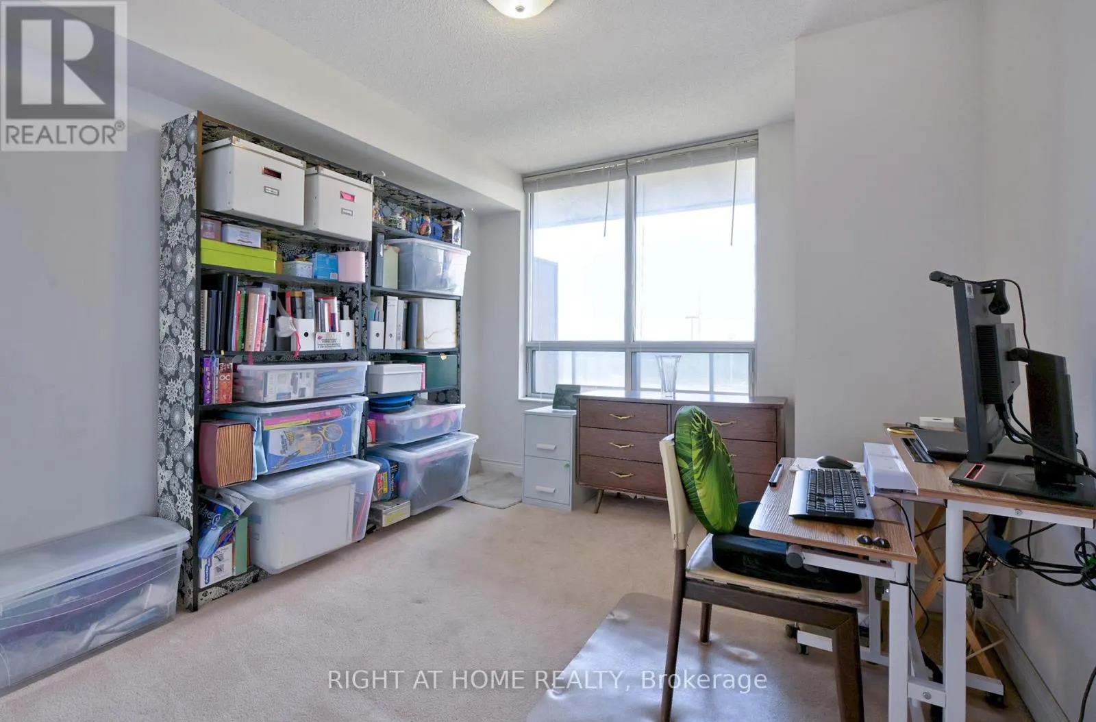 1011 - 78 HARRISON GARDEN BOULEVARD