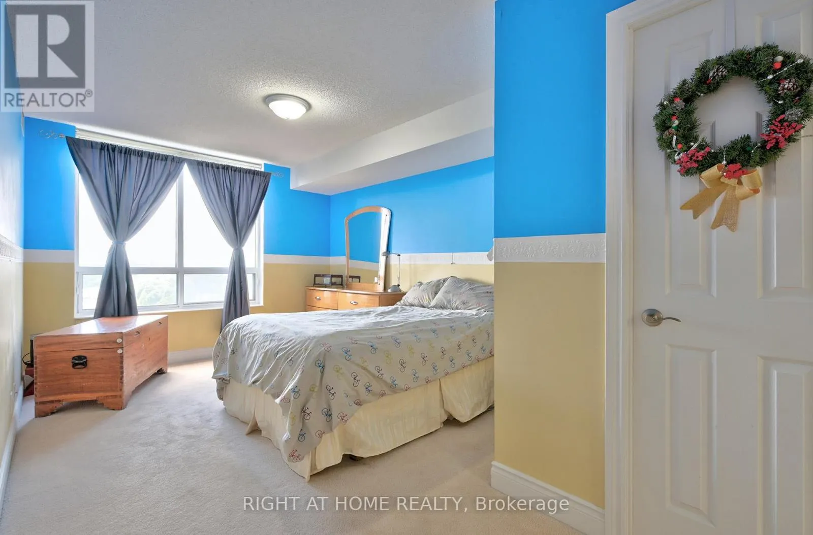 1011 - 78 HARRISON GARDEN BOULEVARD