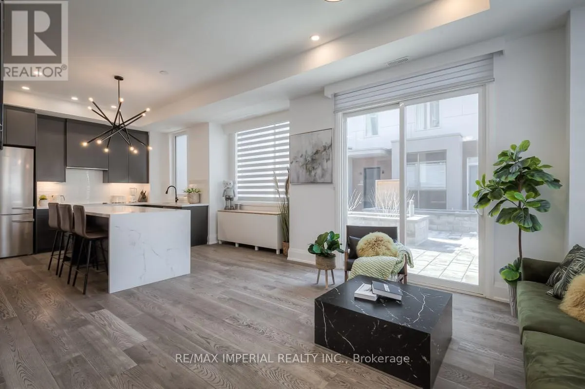 8 - 18 GREENBRIAR ROAD