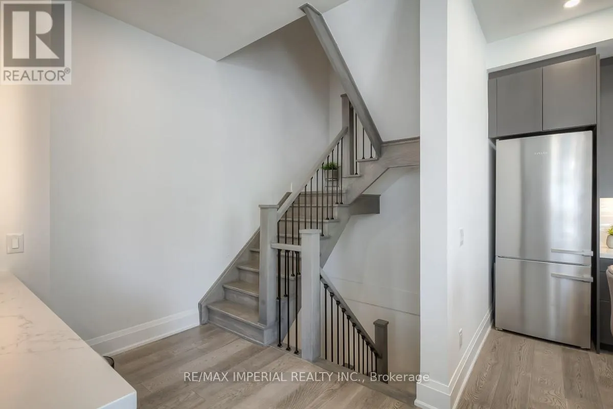 8 - 18 GREENBRIAR ROAD