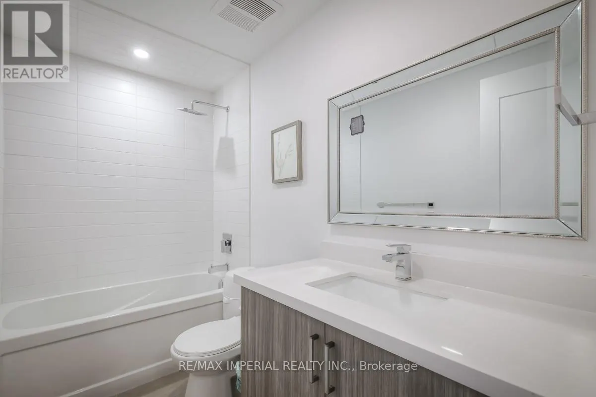 8 - 18 GREENBRIAR ROAD