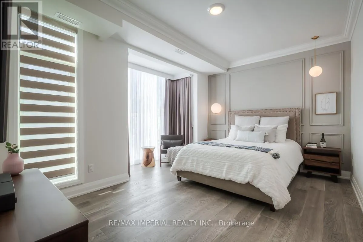 8 - 18 GREENBRIAR ROAD