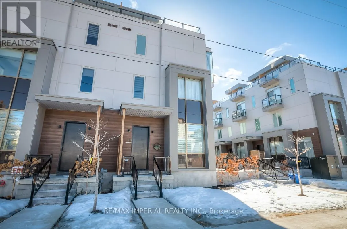 8 - 18 GREENBRIAR ROAD