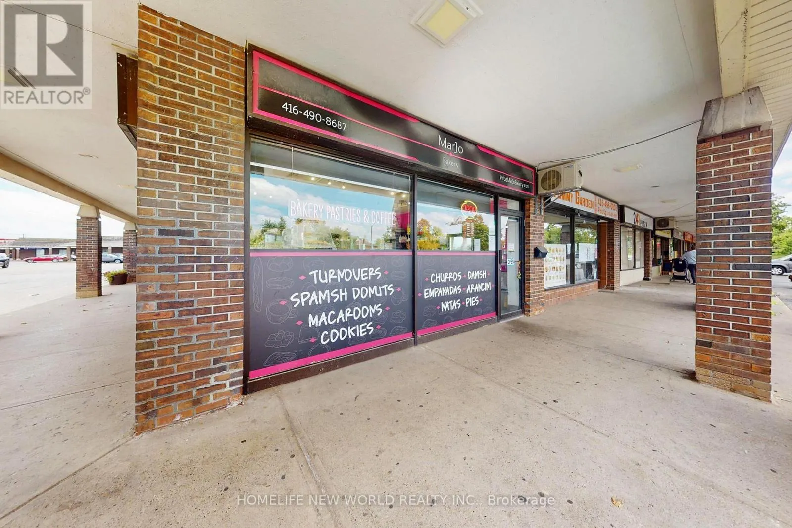 2838 VICTORIA PARK AVENUE